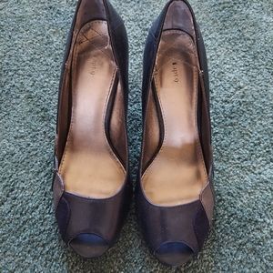 Woman's Apt 9 dress heels